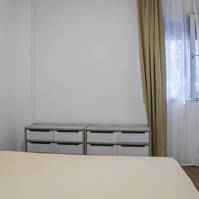 Rental of a bright 2-room apartment, 64 m², Zvezdara, Belgrade, Serbia